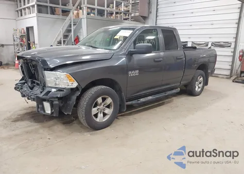 2018 Ram 1500 Express 4X4 6'4 Box z USA, uszkodzony, nr VIN 1C6RR7FG1JS282625